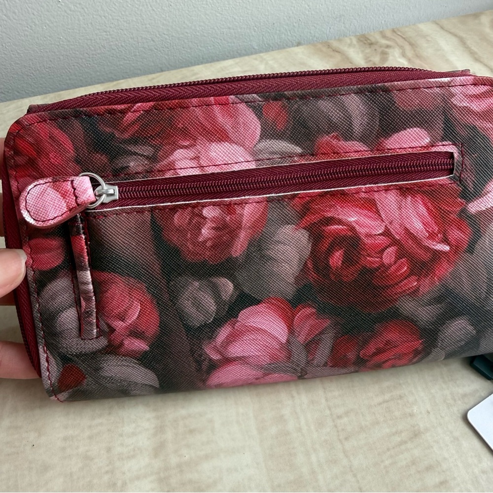 Mundi Red and Pink Floral Wristlet - Picture 4 of 9